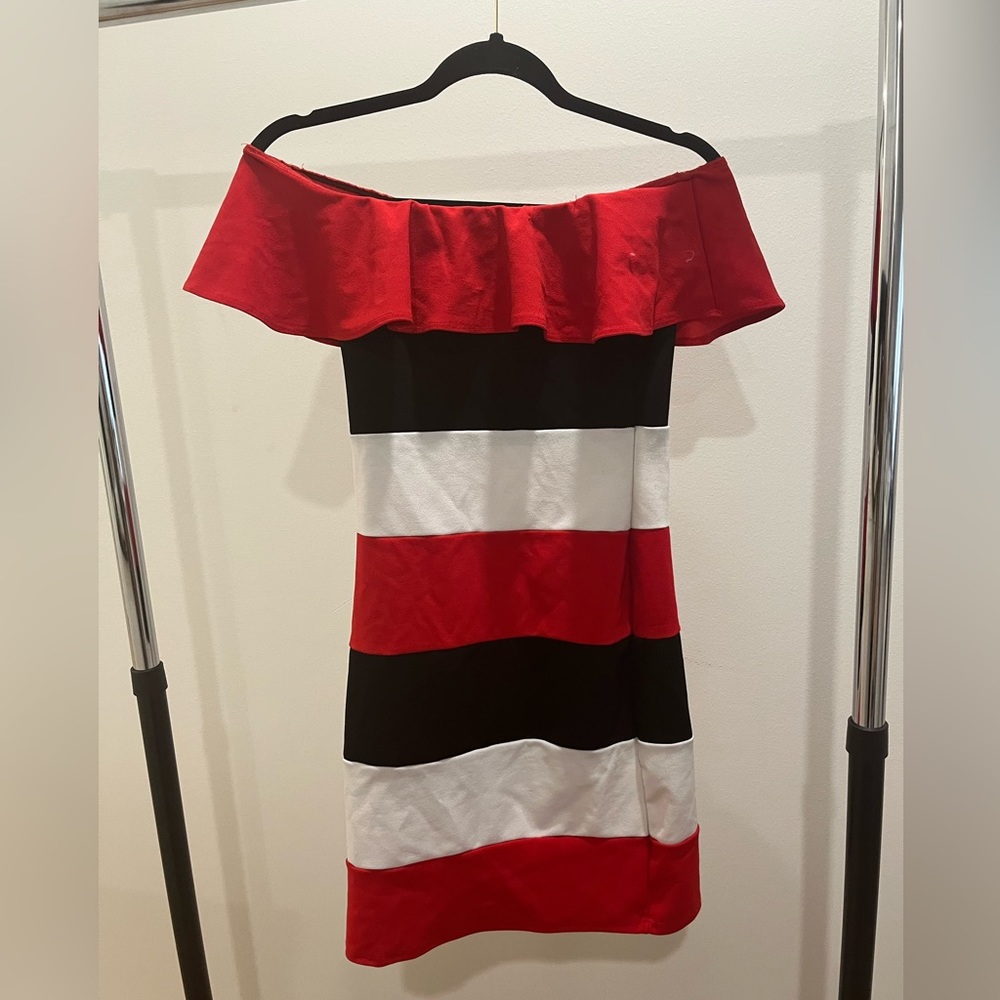 Multicolored bodycon dress, off the shoulder